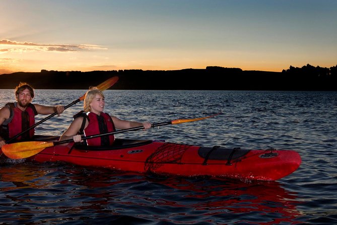 Lake Rotoiti Evening Kayak Tour including Hot Springs, Glowworm Caves and BBQ Dinner - Key takeaways before you go