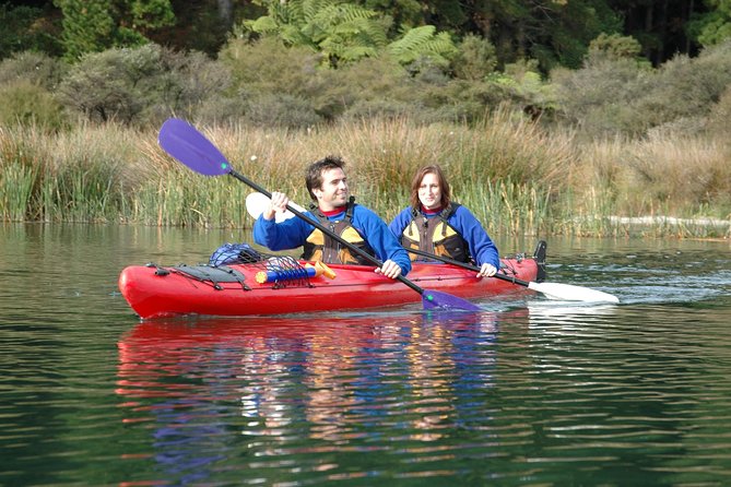 Lake Rotoiti Evening Kayak Tour including Hot Springs, Glowworm Caves and BBQ Dinner - Quick practical plan for your evening