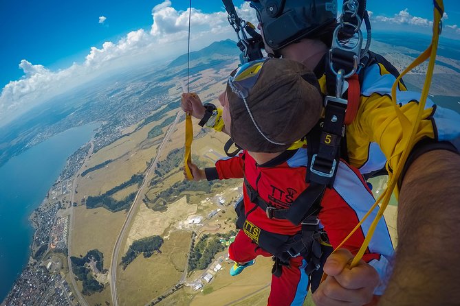 Lake Taupo 12,000-Foot Tandem Skydiving - Is it worth $209.75? Who should book, and who should skip