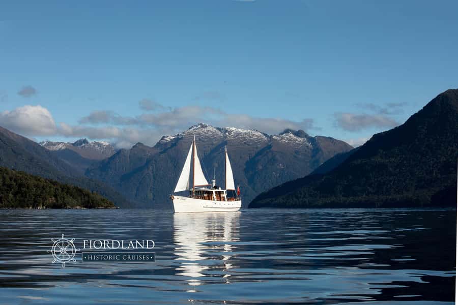 Lake Te Anau: 3-Hour Boat Cruise with Guided Walk - First Stop: Te Anau Wharf and the Historic Faith