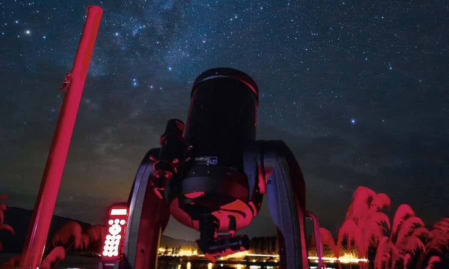 Lake Tekapo: 1.5-Hour Hot Pools & Stargazing Experience - Stargazing With a Guide, Constellation Myths, and the Telescope Moment