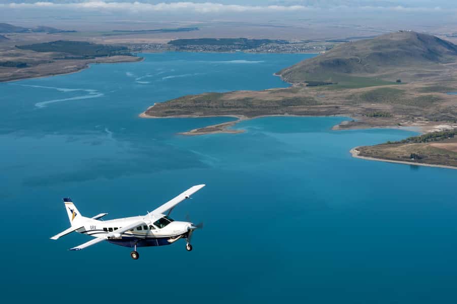 Lake Tekapo: 50-Minute Mount Cook and Beyond Scenic Flight - Key moments that make this flight worth your money