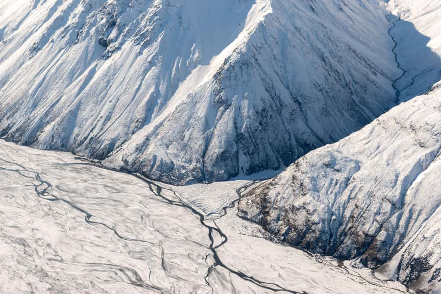 Lake Tekapo: 50-Minute Mount Cook and Beyond Scenic Flight - The guide and pilot factor: who you might fly with and why it matters