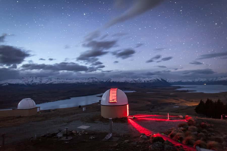Lake Tekapo: Mountaintop Stargazing at Mount John Summit - Weather, Moon Brightness, and How to Time Your Night