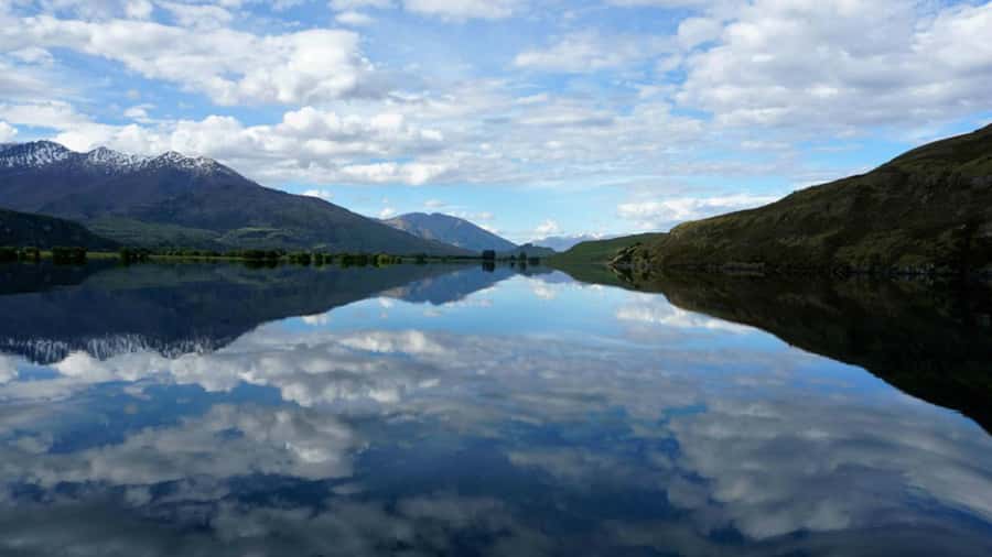 Lake Wanaka Happy Hour Cruise - The crew vibe: casual, friendly, and genuinely chatty
