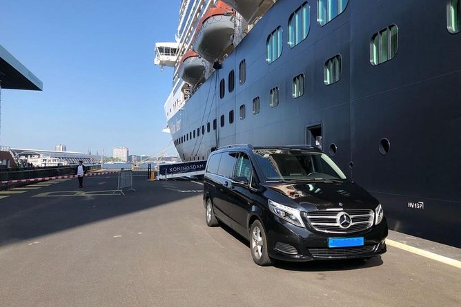 Luxury Airport transfers in Auckland - The Meet-and-Greet Setup at Auckland Airport
