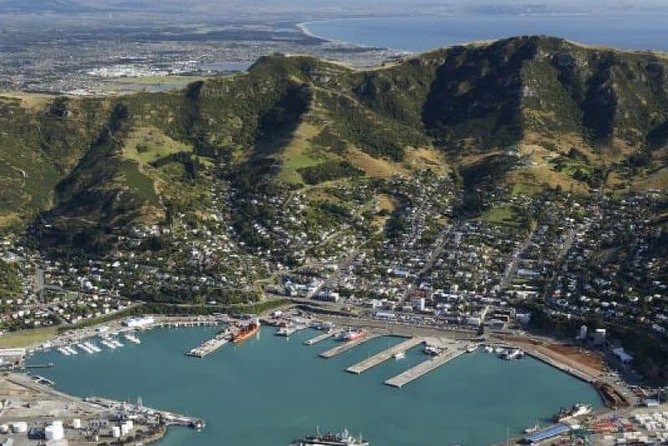 Lyttelton Shore Excursion: Christchurch City Sights - Stop 1 in Lyttelton Harbour: setting the tone