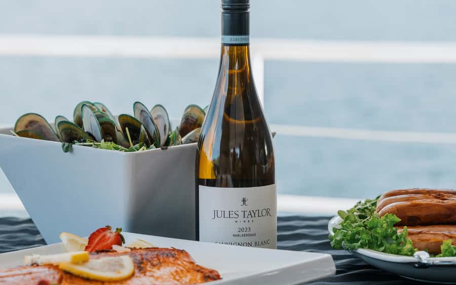 Marlborough: Full-Day Wine and Seafood Tour with Cruise - Pickup in Blenheim (and where Picton fits in)