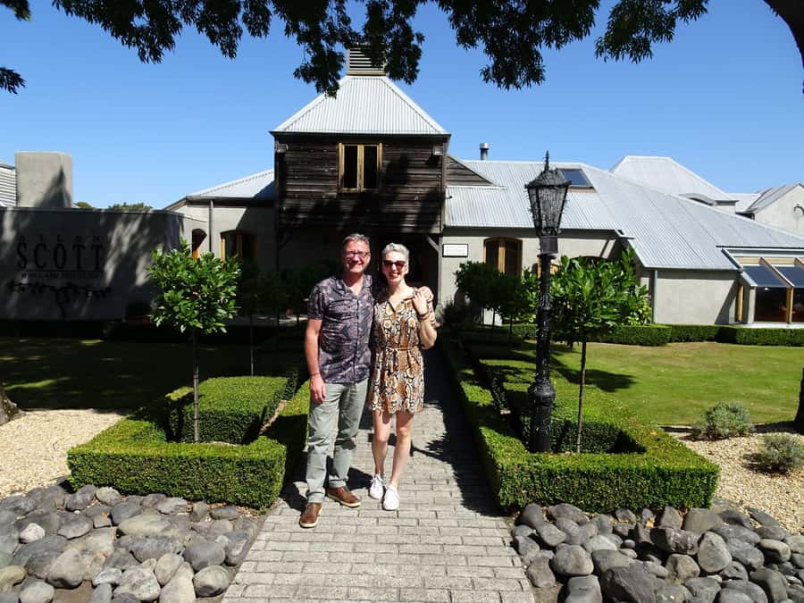 Marlborough: Full Day "Winemaker's Tour" - Your 6-hour flow, from van pickup to final tasting stops