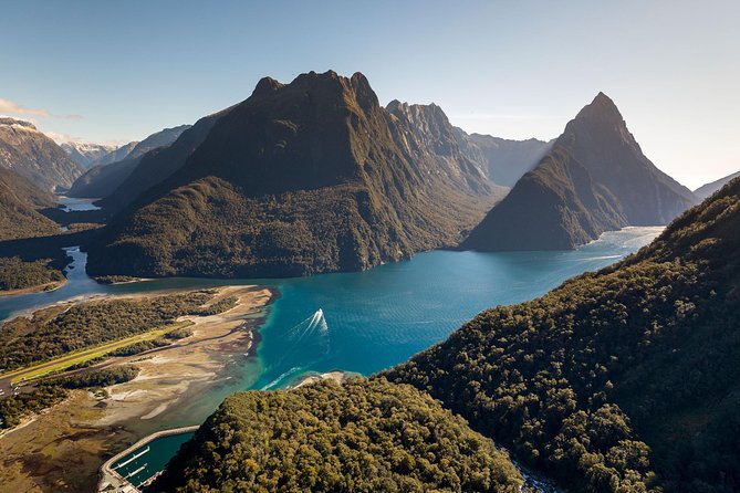 Milford Sound Coach and Cruise Tour from Queenstown with Flyback - How the Milford coach, cruise, and flyback plan saves your day
