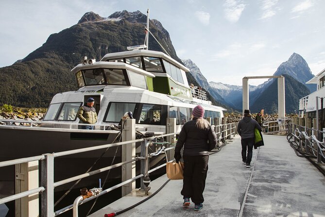 Milford Sound Coach, Cruise and Flight Sightseeing Tour from Queenstown - The Return Flight from Milford Sound Back to Queenstown