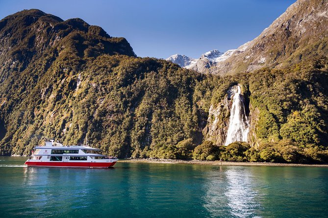 Milford Sound Coach & Cruise ex Te Anau Stunning Views with Lunch - Photo stops that make the long day feel short