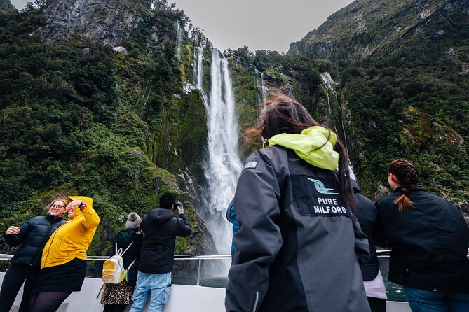 Milford Sound Coach & Cruise Tour from Te Anau - Food, comfort, and what you should bring