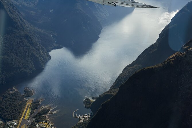 Milford Sound Flight and Cruise ex Queenstown (incl Lunch) - Lunch on board: a small detail that makes the day feel complete