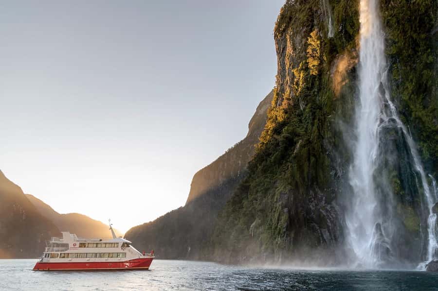 Milford Sound: Nature Cruise - Grand Views & Optional Lunch - Choosing your seat, top deck spray vs indoor comfort