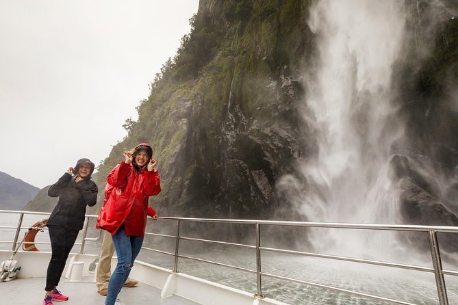 Milford Sound Nature Cruise with Southern Discoveries - Weather, sound, and timing: what to do when Milford Sound turns rainy