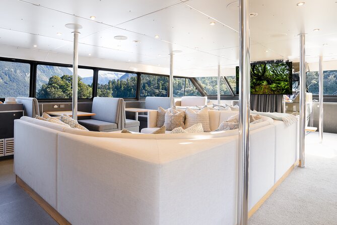 Milford Sound Overnight Cruise Fiordland Jewel - Getting to Milford Sound: transfers and parking reality