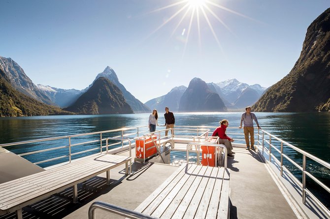 Milford Sound Premium Coach and Cruise with Lunch from Te Anau - Key Things You’ll Notice on This Te Anau to Milford Sound Day Trip
