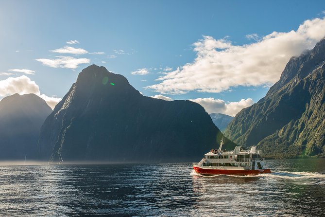 Milford Sound Premium Coach and Cruise with Lunch from Te Anau - Comfort and Seating: One Detail to Check Before You Get Comfortable
