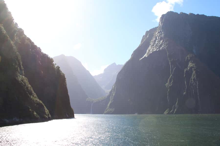Milford Sound Premium Day Tour and Cruise from Te Anau - Getting ready for Milford Sound, warm clothing and real weather