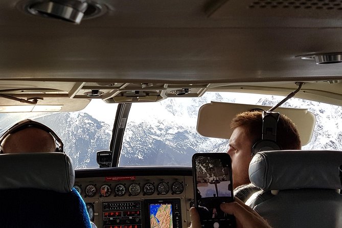 Milford Sound Scenic Flight with Landing from Queenstown - The flights that show you Fiordland, peak by peak