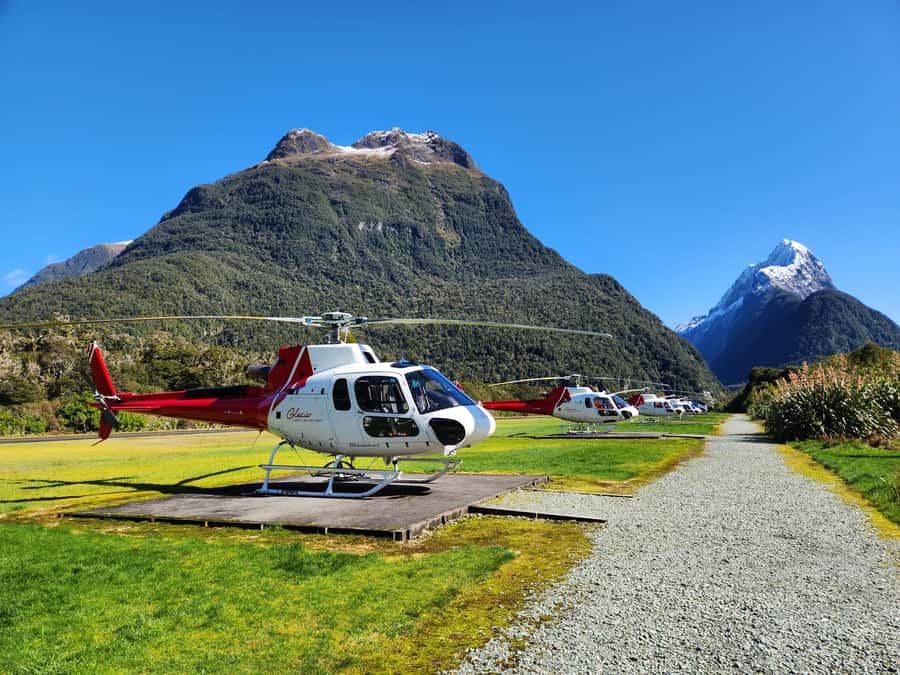 Milford Sound Scenic Helicopter Flight with Landing - Glacier or alpine landing, what you are really seeing