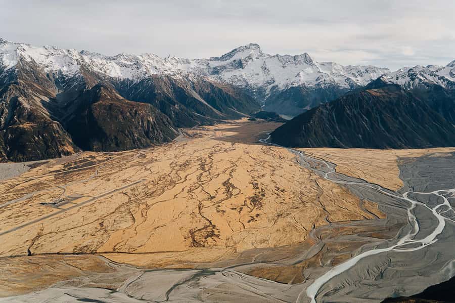 Mount Cook: Alpine Explorer 35 Minute Flight - Getting to and from Aoraki and Mount Cook Village