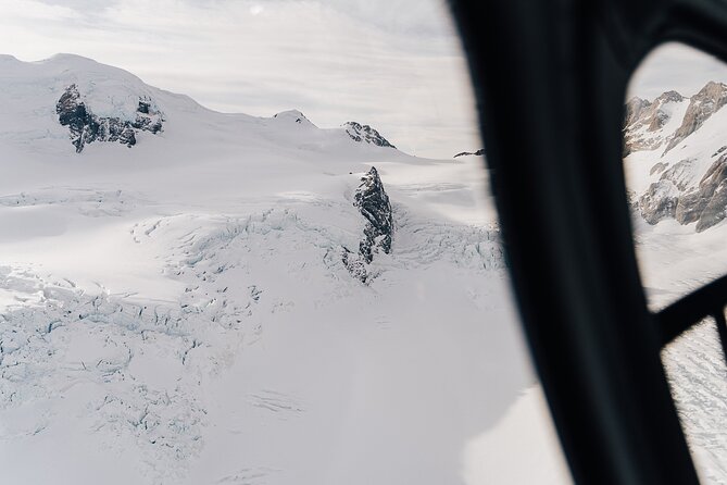 Mount Cook and The Glaciers 55-Minute Helicopter Flight - What the pilot commentary does for you (and what not to expect)