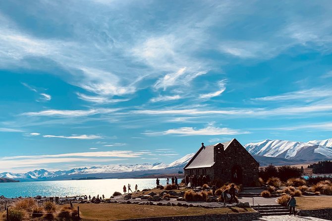 Mount Cook, Lake Tekapo and Tasman Glacier Tour from Christchurch - Lake Pukaki: the short stop that still hits hard