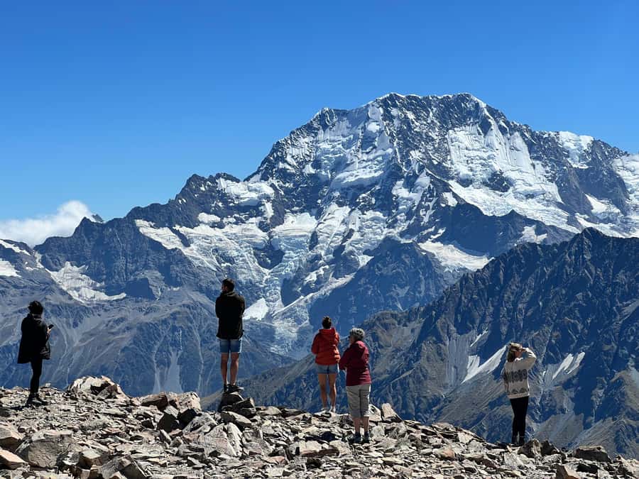Mount Cook: Scenic Helicopter Flight with Alpine Landing - The 25-minute route: Tasman Valley to a glacier lake