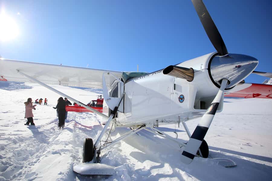 Mount Cook: Ski Plane and Helicopter Glacier Combo Flight - The Flight Up: From Mount Cook Aerodrome to the Tasman Valley Ice Features