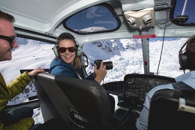 Mount Cook Spectacular Helicopter Flight from Fox Glacier - Over the Southern Alps spine: where the view really expands