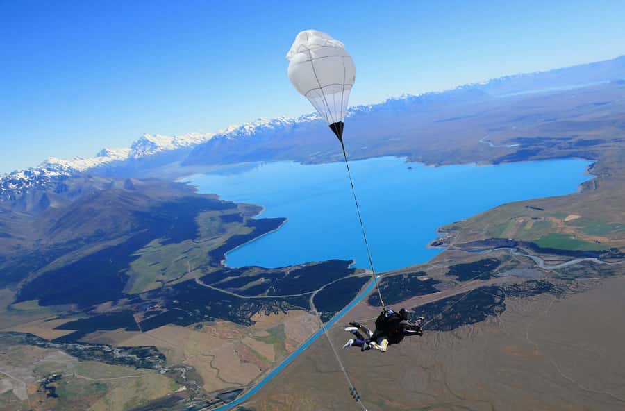 Mount Cook: Tandem Skydive Experience - Your Flight Plan: 20 Minutes of Scenery, Then the Jump