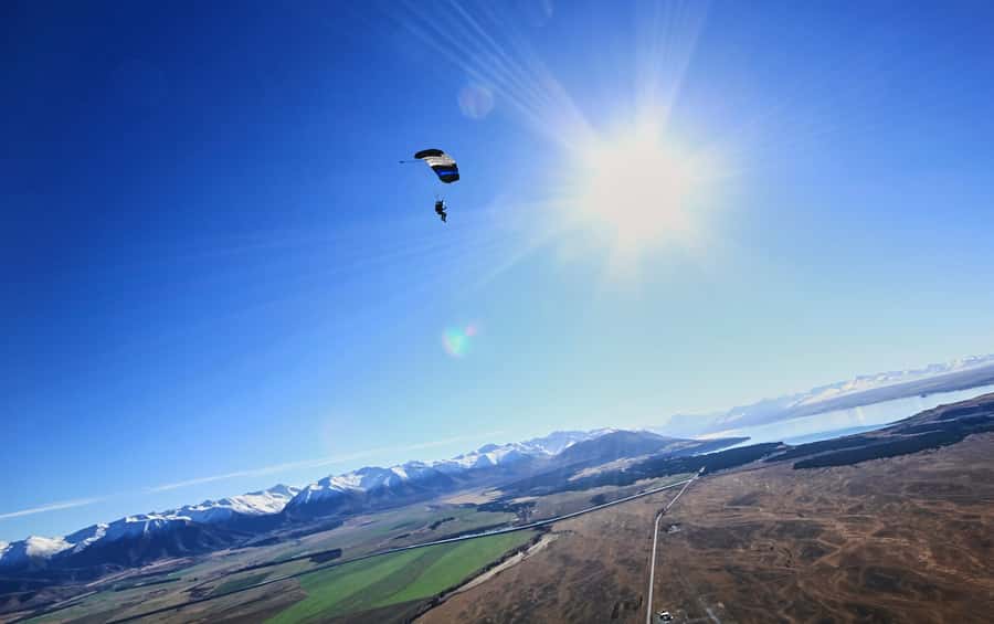 Mount Cook: Tandem Skydive Experience - Tandem Masters and the Safety Briefing That Actually Helps