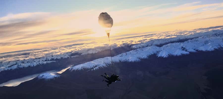 Mount Cook: Tandem Skydive Experience - Spot the Region: Mount Cook, Glaciers, and Two Big Lakes