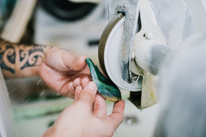 Mountain Jade Highlights Tour - Stop 1 at Mountain Jade: from gallery to working studio