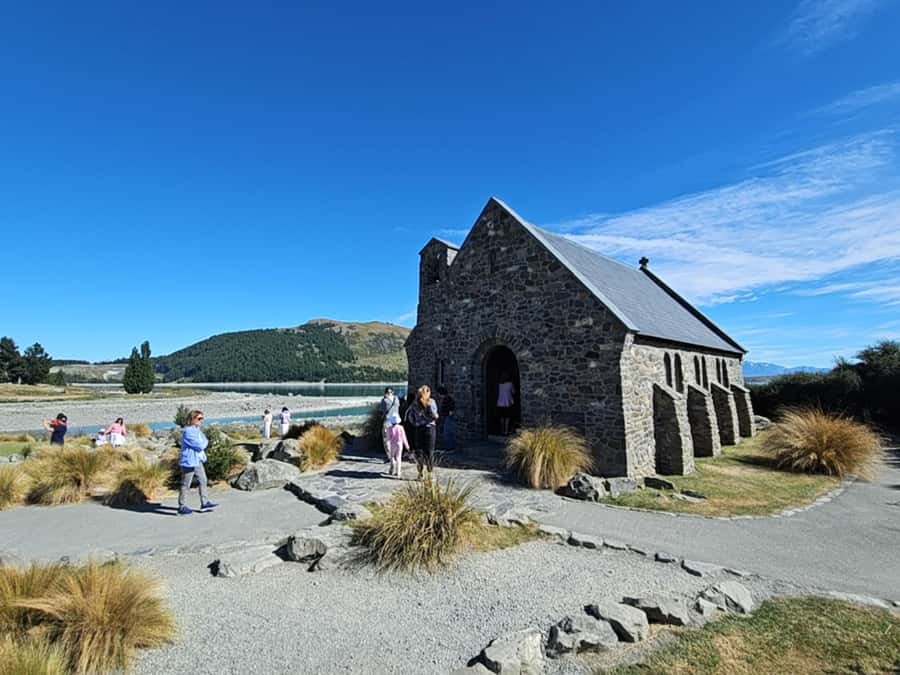 (MT) Mount Cook & Lake Tekapo Day Tour from Christchurch - Christchurch To Aoraki, The Van Ride That Sets the Tone