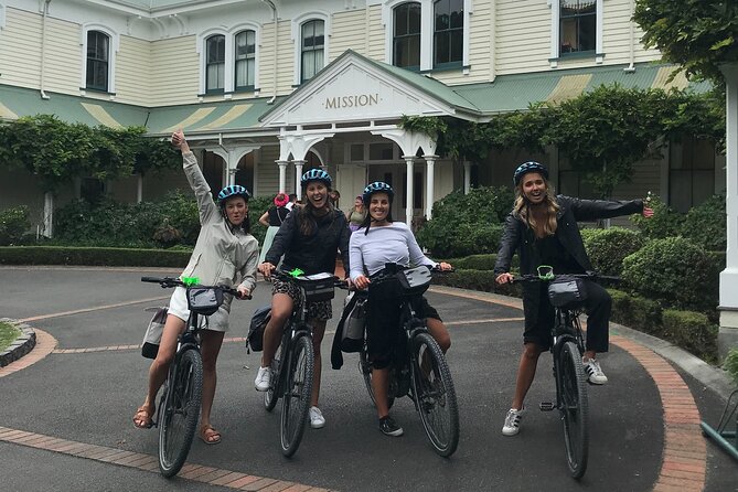 Napier: Cycle to Wineries - Half Day, self-guided - Getting the timing right for a half-day Napier stop