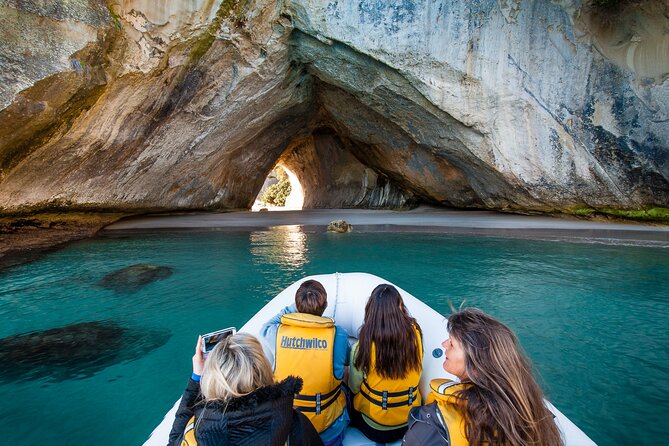 One Hour Cathedral Cove Boat Tour in Hahei - Small group matters more than you think