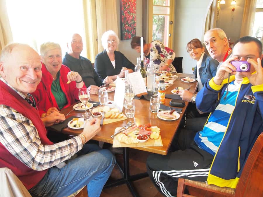 Onshore Highlights of Marlborough's Wine Region from Picton - Seasonal roadside stops for fruit from December to February