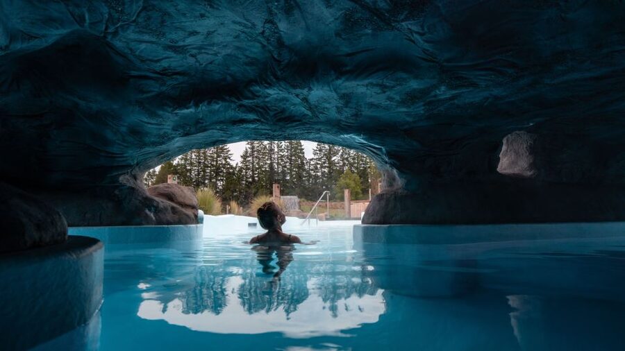 Ōpuke Thermal Pools: Adults-Only Entry with Swim Up Bar - What the visit feels like in real life (based on how it’s run)