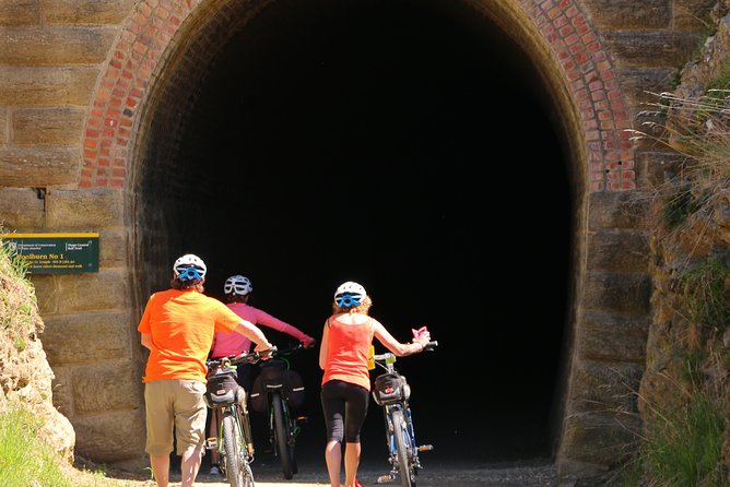 Otago Central Rail Trail One Day Wonder Cycle tour - Bikes, Helmets, Panniers: What You Get and What to Bring