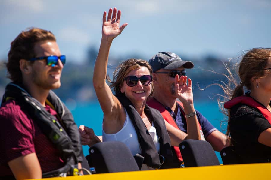 Paihia: Hole in the Rock Fast Boat Ocean Adventure - Racing Past 144 Islands, Plus Wildlife Spotting Time
