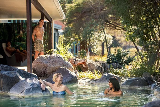 Polynesian Spa Rotorua: Deluxe Lake Spa Hot Spring Bathing - How the Facility Feels With Families and Groups