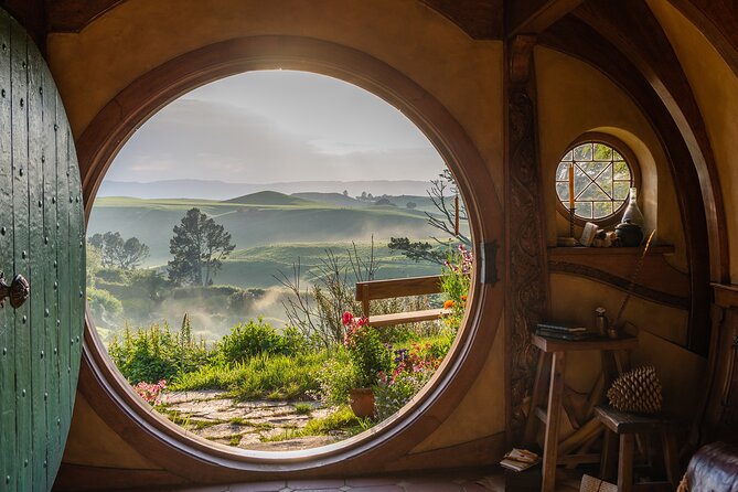Premium Hobbiton Small Group Day Tour from Auckland - Hobbiton Movie Set: the guided bus tour you came for