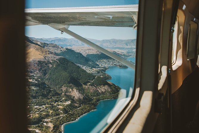 Premium Milford Sound Tour Including Cruise, Flight & Lunch - Hollyford River, waterfalls, and the Homer Tunnel approach