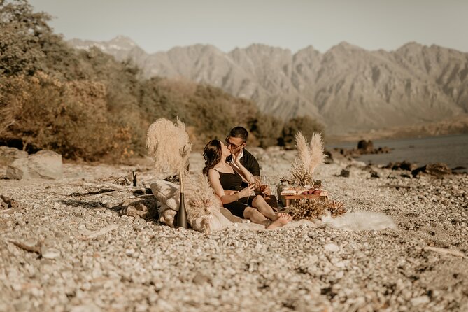 Private Couples Photo Shoot in Queenstown - Why this Queenstown couples photo shoot feels worth it