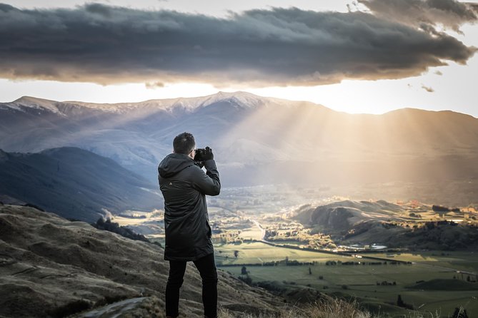 Private Full Day Photo Tour of Queenstown | Skippers | Glenorchy | Wanaka |Otago - Stop 5: Lake Wanaka and the Wanaka Tree, your classic payoff moment