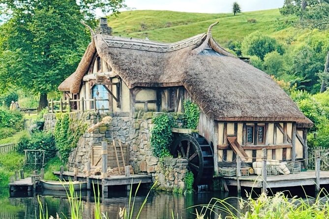 Private Hobbiton Movie Set and Rotorua Day Trip from Auckland - Who should book this private Hobbiton and Rotorua day trip?