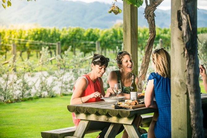 Private Marlborough Winery Tour - Lawson’s Dry Hills: boutique Marlborough and a 1-hour start